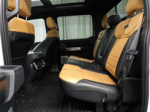 Used 2024 Ford F250 Platinum AWD/4WD image 13