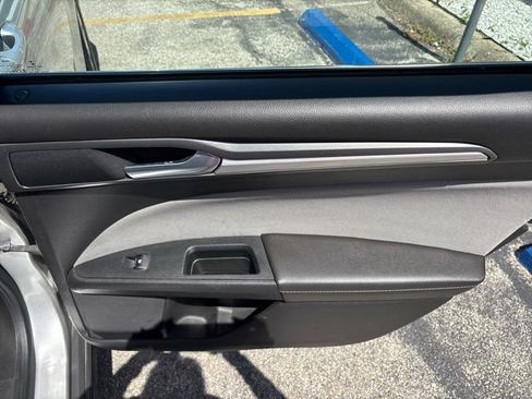 Used 2013 Ford Fusion S FWD image 39