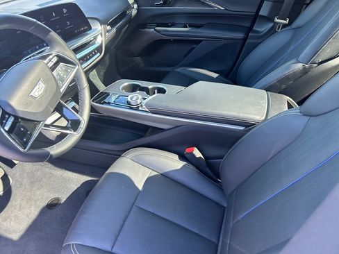Used 2024 Cadillac Lyriq Sport w/ LPO, Floor Liner Package AWD/4WD image 11