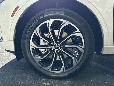 New 2026 Lincoln Nautilus Reserve image 11