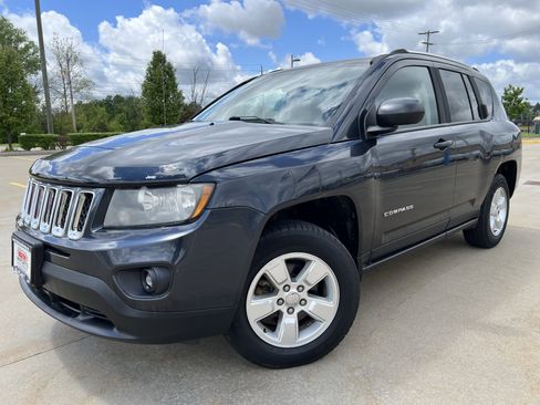 Used 2014 Jeep Compass Sport w/ Power Value Group FWD image 1