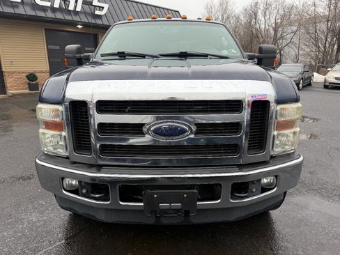 Used 2009 Ford F250 Lariat image 2
