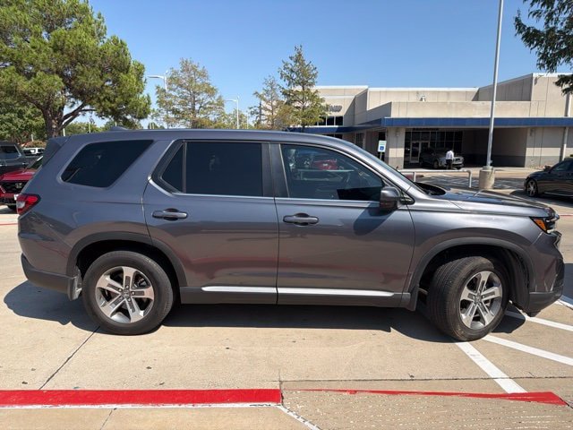 Used 2024 Honda Pilot EX-L image 4