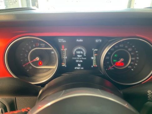 Used 2021 Jeep Wrangler Unlimited Rubicon AWD/4WD image 10