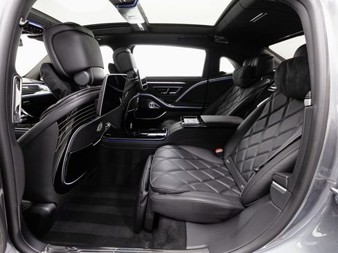 Certified 2024 Mercedes-Benz Maybach S 580 4MATIC image 30