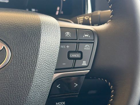 Certified 2025 Toyota Camry SE image 29