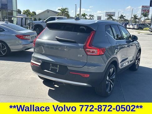 Used 2023 Volvo XC40 B5 Plus w/ Protection Package Premier AWD/4WD image 7
