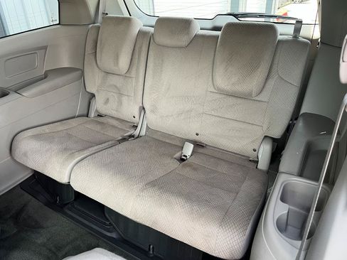 Used 2017 Honda Odyssey SE image 17