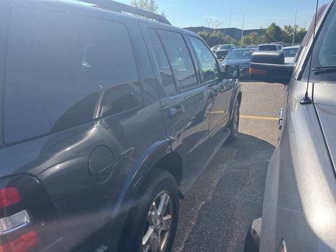 Used 2007 Ford Explorer XLT image 14