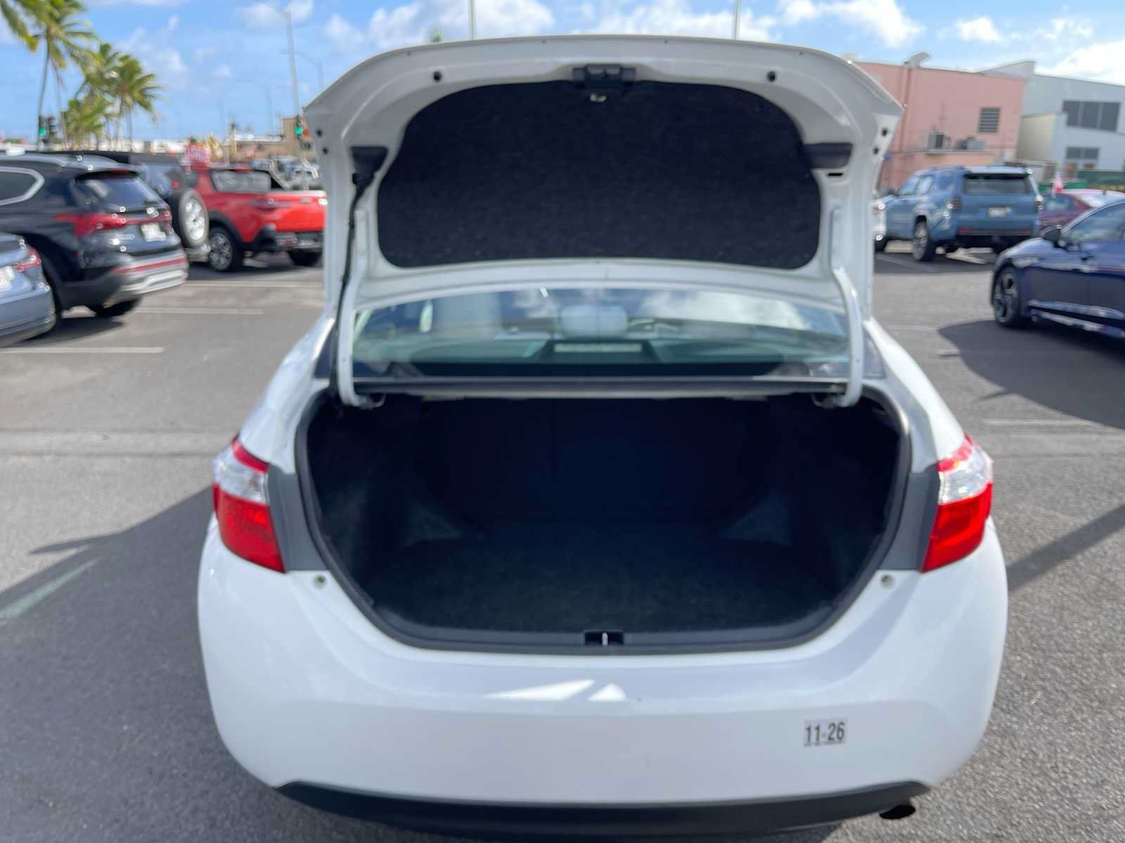 Used 2015 Toyota Corolla LE FWD image 21