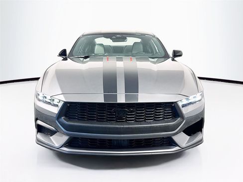 Used 2025 Ford Mustang Premium image 12