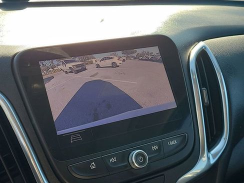 Used 2020 Chevrolet Equinox LT image 29