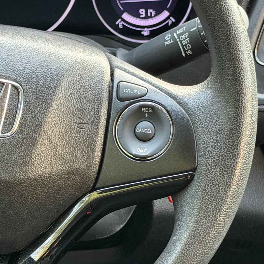 Used 2019 Honda HR-V LX image 35