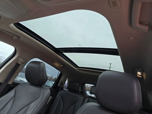 Used 2020 Lincoln Nautilus Reserve image 7