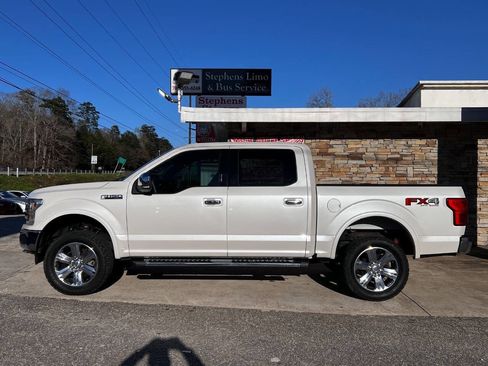 Used 2019 Ford F150 Lariat w/ Equipment Group 502A Luxury image 3