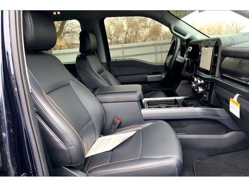 Used 2025 Ford F350 Lariat image 8