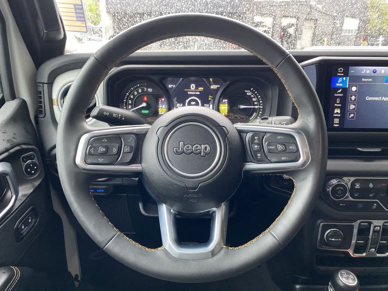 Used 2024 Jeep Wrangler Unlimited Sahara AWD/4WD image 19