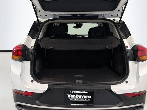 Used 2024 Buick Encore GX Preferred w/ Comfort Package FWD image 26