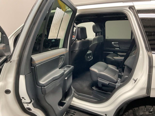 Used 2025 Ford Expedition Tremor AWD/4WD image 18