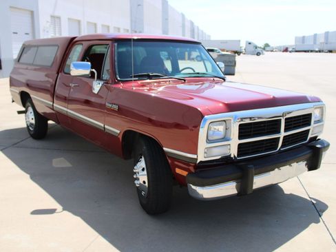 Used 1993 Dodge D/W Truck 250 RWD image 20