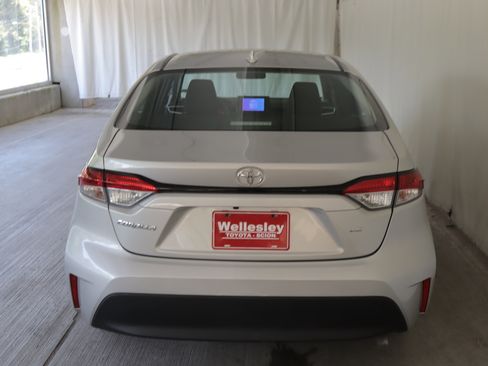 Used 2024 Toyota Corolla LE FWD image 24