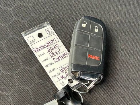 Used 2020 Jeep Compass Latitude FWD image 50