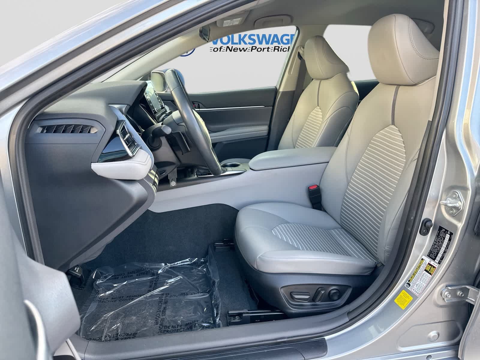 Used 2023 Toyota Camry SE FWD image 22