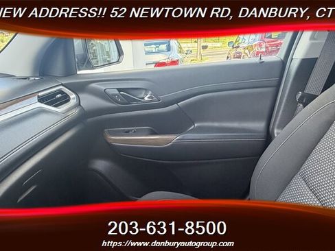 Used 2020 GMC Acadia SLE w/ Driver Convenience Package AWD/4WD image 12
