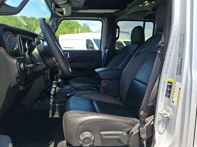 Used 2023 Jeep Wrangler Unlimited Sahara AWD/4WD image 13