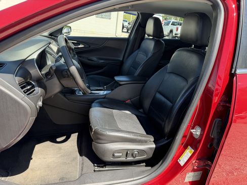 Used 2016 Chevrolet Malibu LT w/ Leather Package image 12