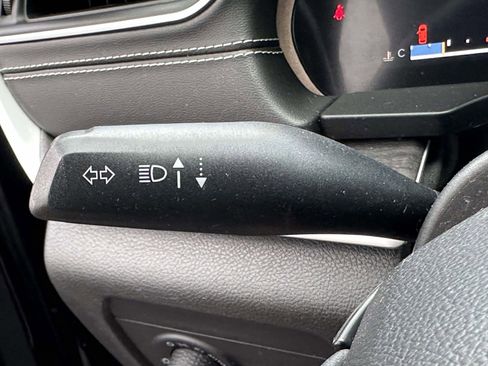 Used 2023 Jeep Grand Cherokee Limited AWD/4WD image 29