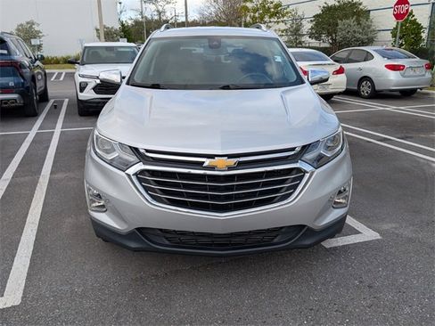 Certified 2021 Chevrolet Equinox Premier image 3