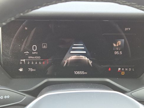 Used 2025 GMC Acadia Elevation image 30