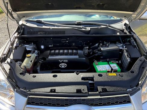 Used 2011 Toyota RAV4 Limited w/ Limited Extra Value Pkg AWD/4WD image 29