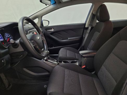 Used 2017 Kia Forte LX FWD image 17