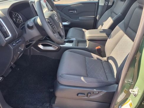 New 2025 Nissan Frontier SV w/ SV Convenience Package image 12