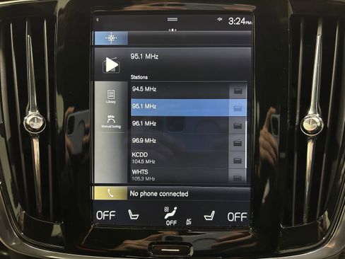 Used 2018 Volvo S90 T6 Inscription w/ Convenience Package image 5