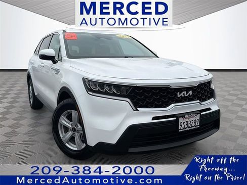 Used 2023 Kia Sorento LX FWD image 1