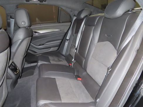 Used 2019 Cadillac CTS V w/ Luxury Package image 19