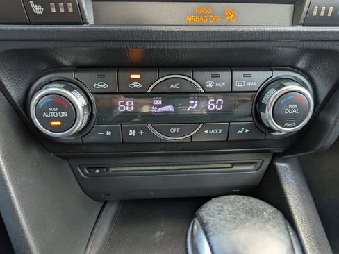 Used 2014 MAZDA MAZDA3 i Grand Touring image 23