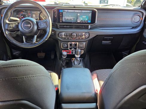 Used 2024 Jeep Gladiator Mojave w/ Safety Group image 8