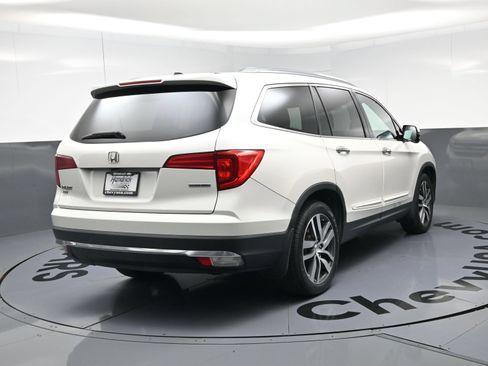 Used 2016 Honda Pilot Touring image 9
