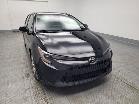 Used 2022 Toyota Corolla LE FWD image 14