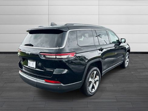 Used 2023 Jeep Grand Cherokee L Limited AWD/4WD image 3
