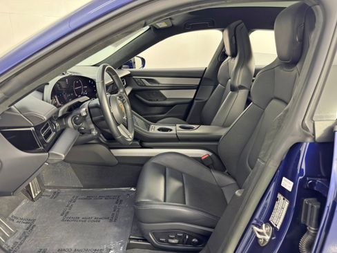 Used 2023 Porsche Taycan GTS image 17