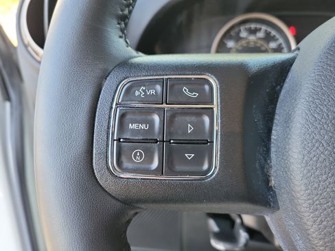 Used 2017 Jeep Wrangler 75th Anniversary image 16