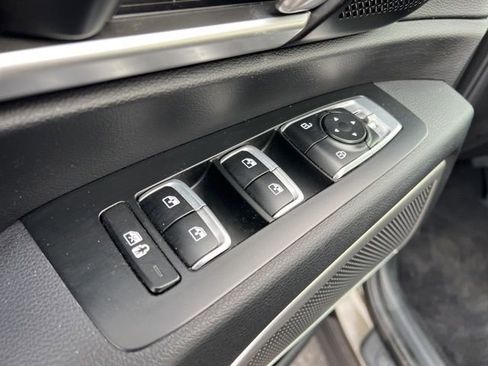 Certified 2023 Kia Telluride S image 32