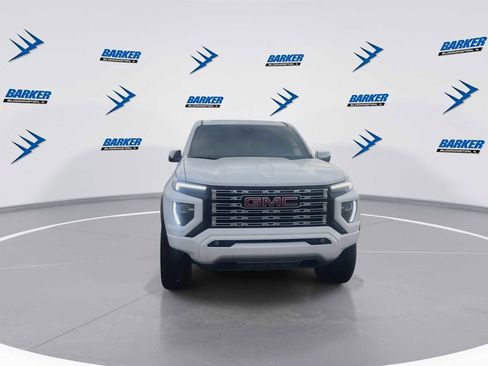 New 2026 GMC Canyon Denali image 3