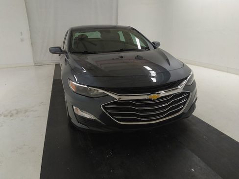 Used 2021 Chevrolet Malibu LT FWD image 14