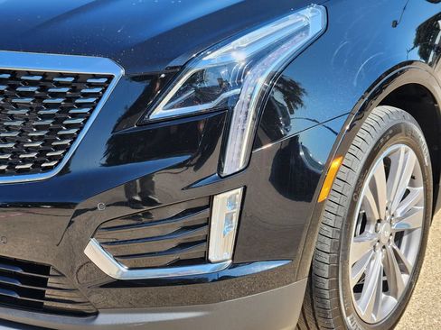 Used 2025 Cadillac XT5 Premium Luxury FWD image 8
